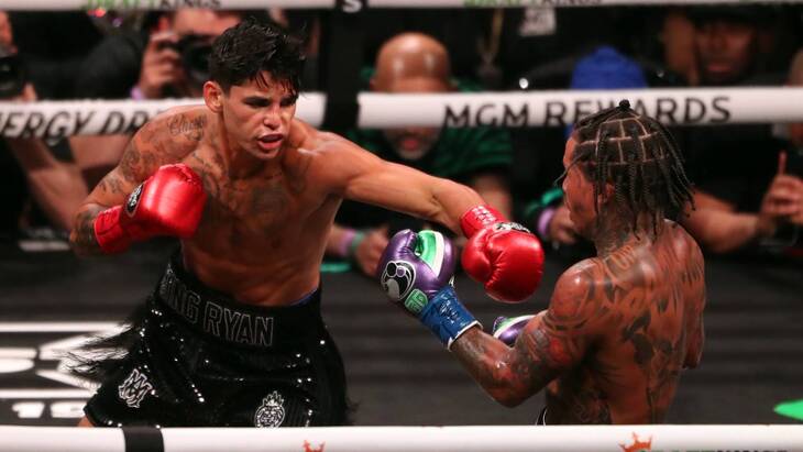 Райан Гарсия (слева)