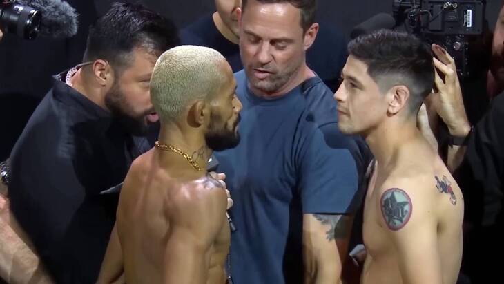 Брэндон Морено (справа)