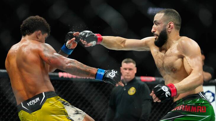 Белал Мухаммад (справа)