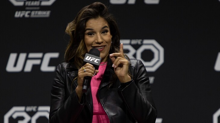 Джулиана Пенья