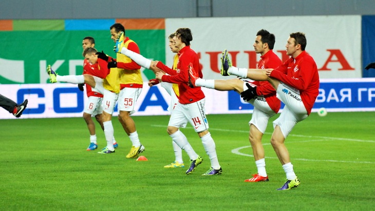 Футболисты «Спартака» на разминке