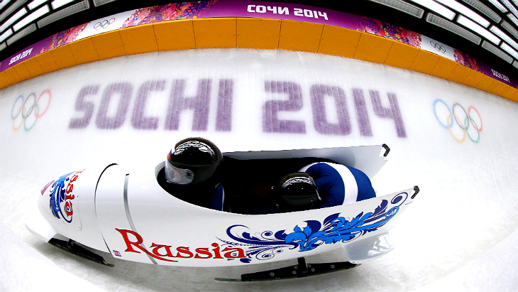 Экипаж Александра Зубкова и Алексея Воеводы