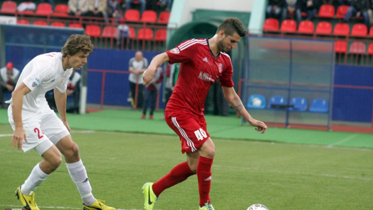 Фрагмент майской встречи «Мордовии» и «Арсенала»