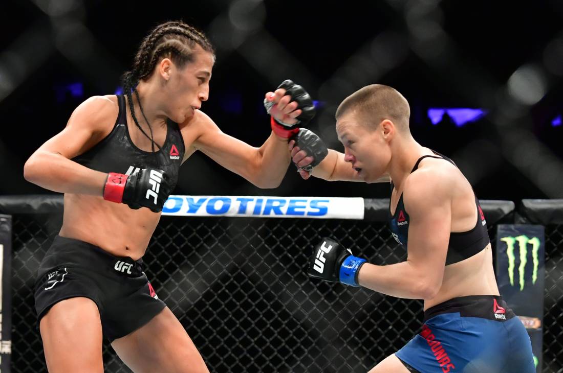 Роуз Намаюнас (справа)