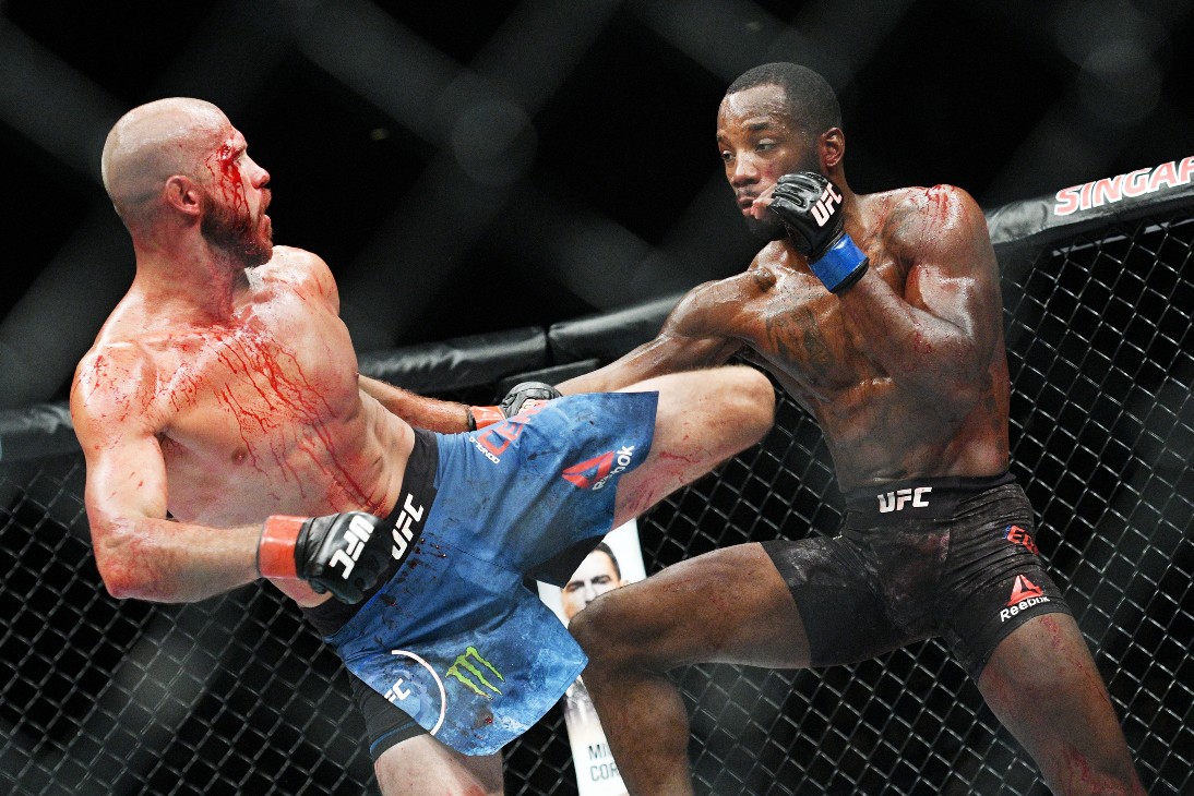 Леон Эдвардс (справа)