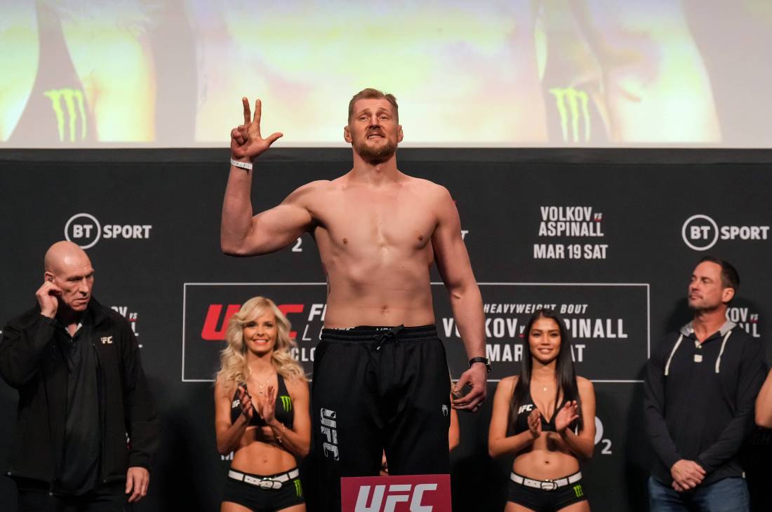 Александр Волков