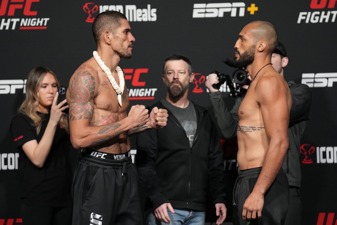 Алекс Перейра (слева)