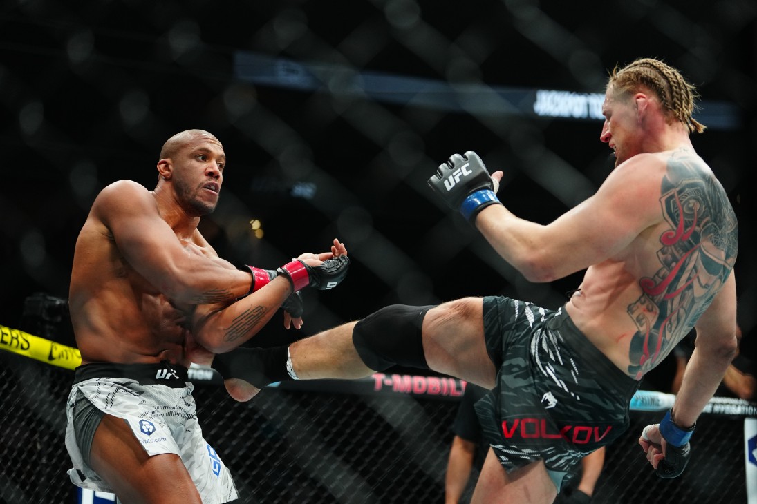 Сирил Ган против Александра Волкова