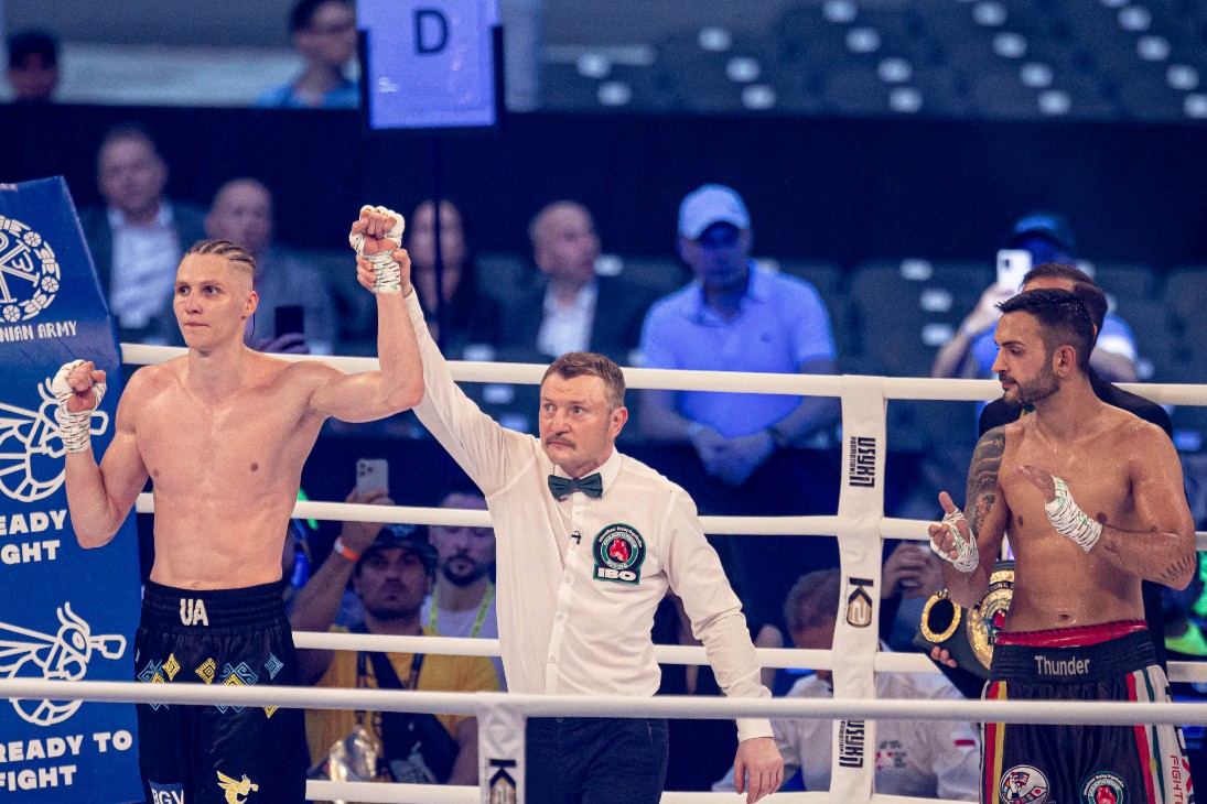 Даниэль Лапин (слева)