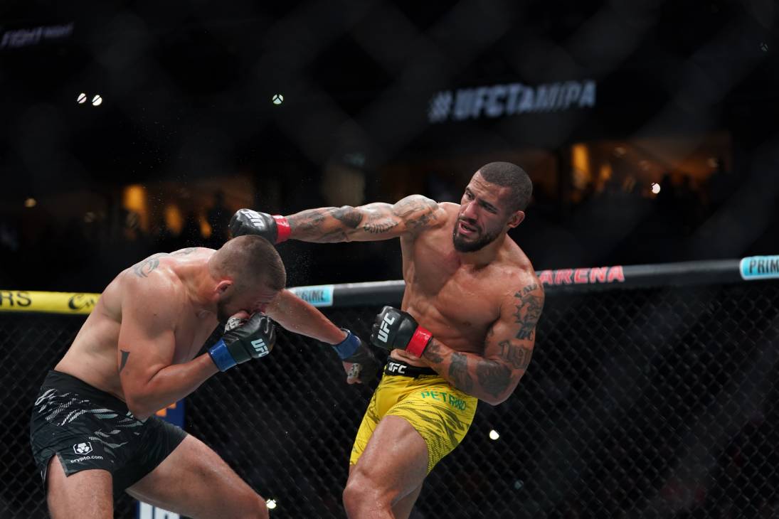 Дастин Джейкоби и Витор Петрино