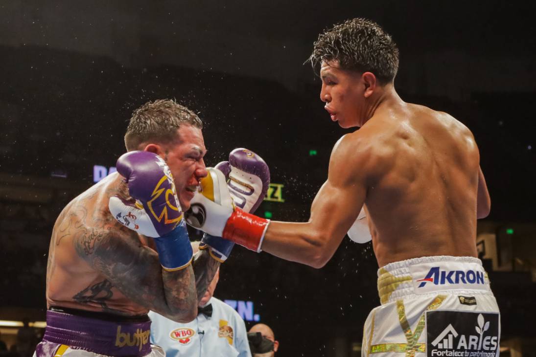 Хайме Мунгия (справа)