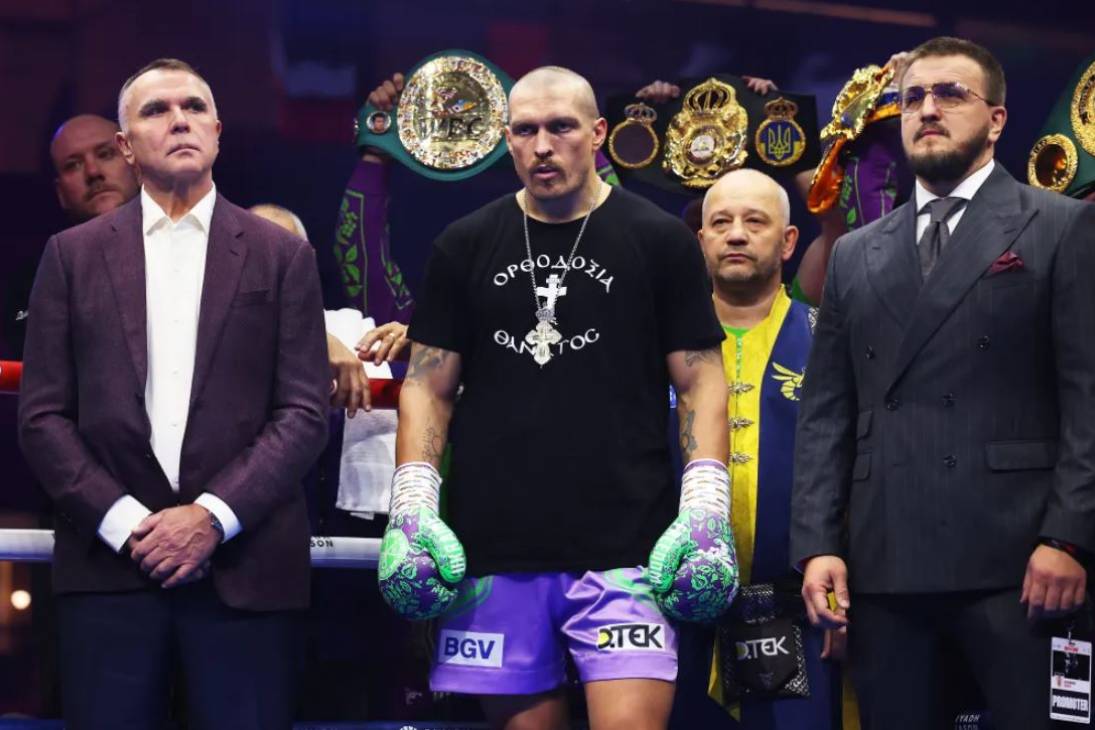 Александр Усик