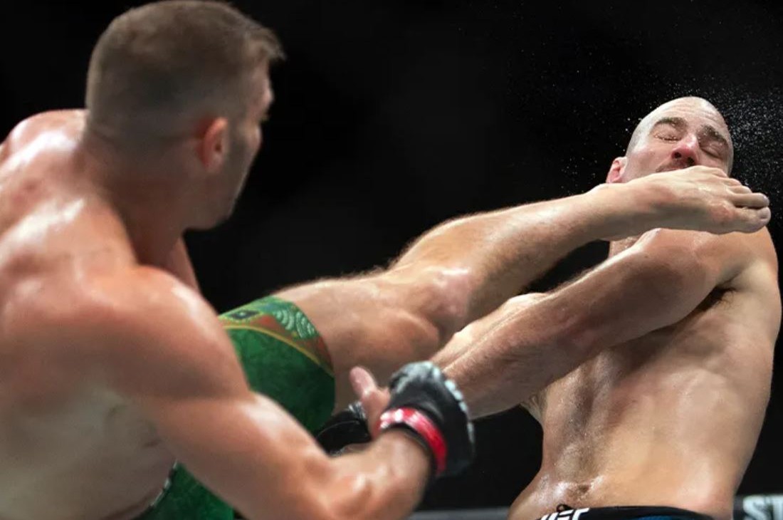 Дрикус Дю Плесси против Шона Стрикленда