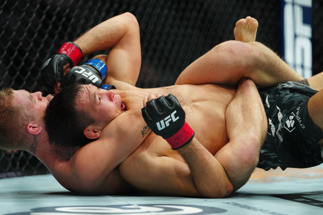 Иэн Гэрри против Шавката Рахмонова