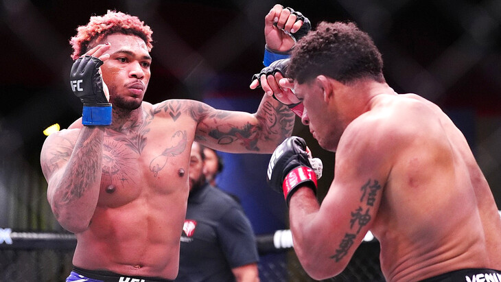 Майкл Моралес против Гилберта Бернса