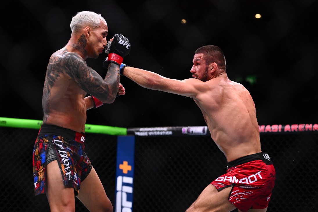 Чарльз Оливейра против Матеуша Гамрота