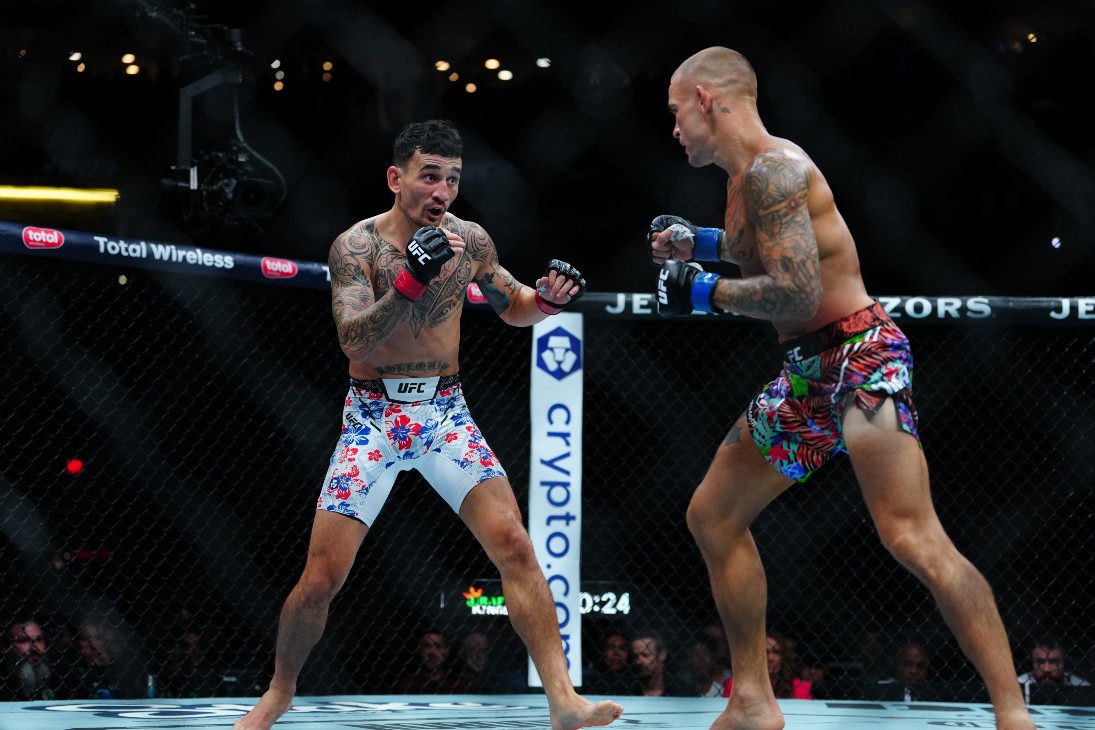 Дастин Порье (справа)