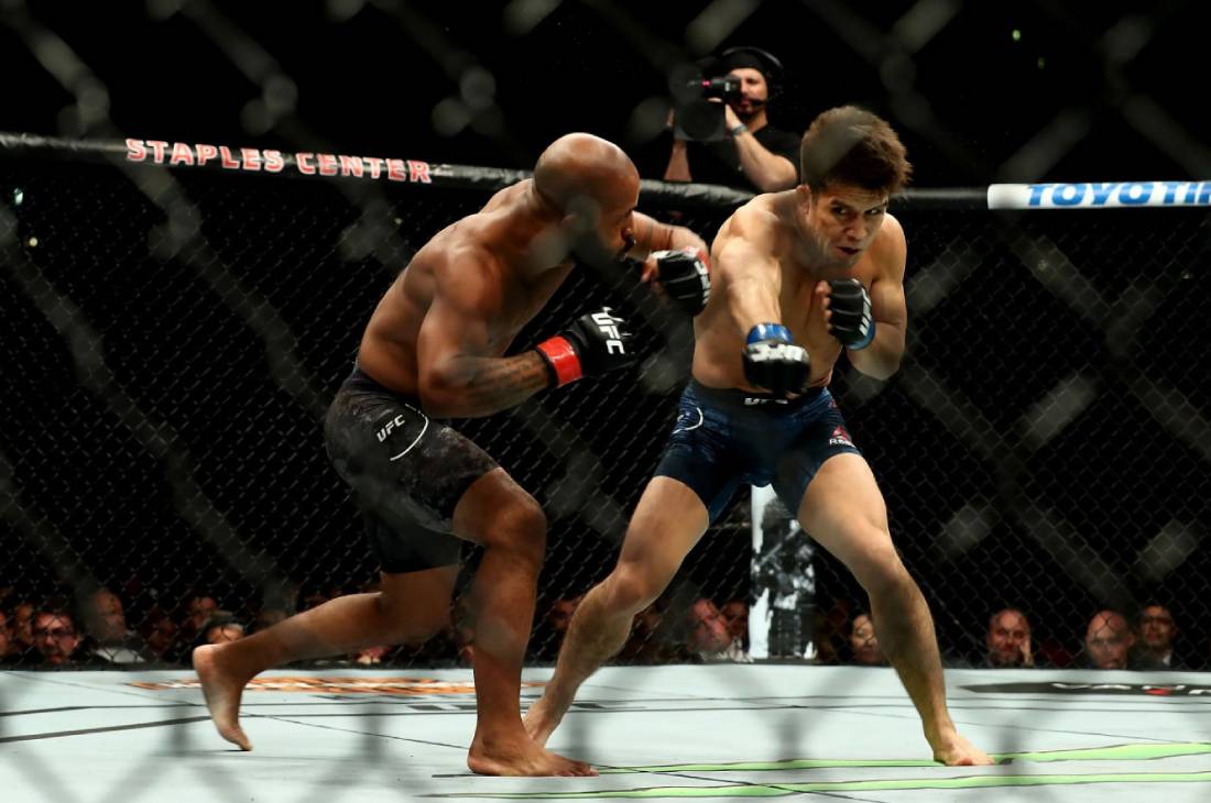 Деметриус Джонсон против Генри Сехудо