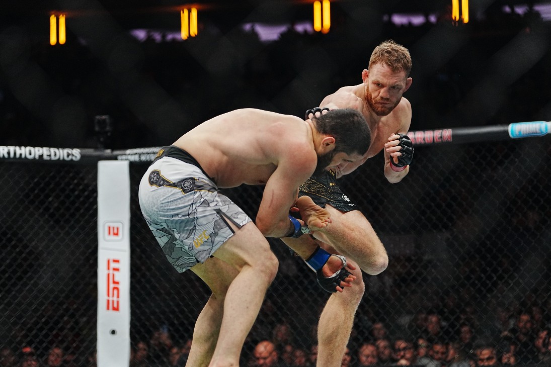 Ислам Махачев против Джека Маддалены