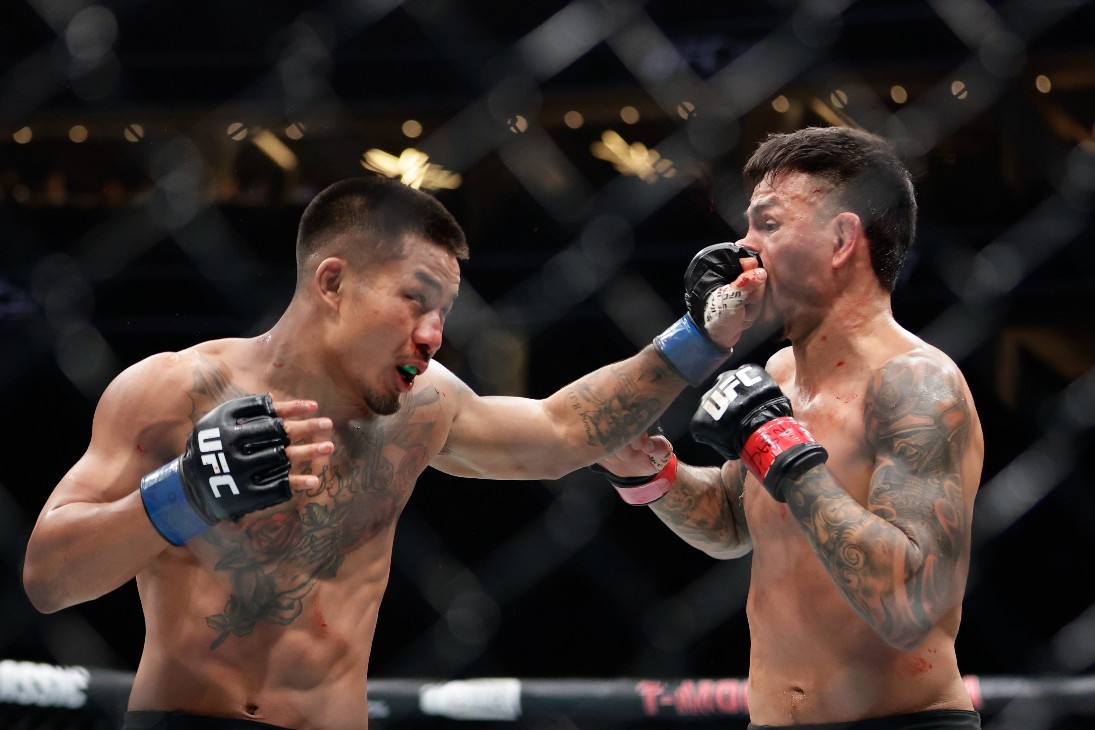 Джошуа Ван против Брэндона Ройвала