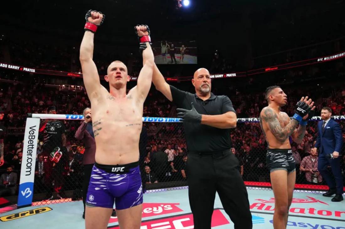 Иэн Гэрри победил Карлоса Пратеса