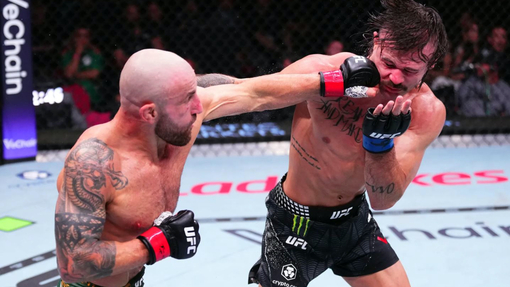 Александр Волкановски против Диего Лопеса 