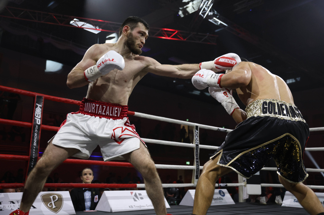 Бахрам Муртазалиев (слева)