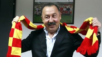 Валерий Газзаев