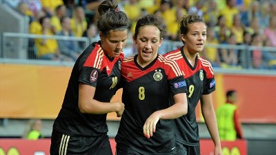 Сборная Германии отмечает победный мяч