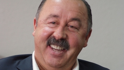 Валерий Газзаев