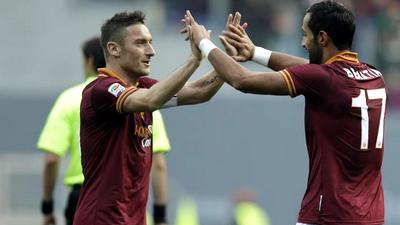 Франческо Тотти и Мехди Бенатия