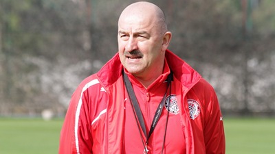 Станислав Черчесов