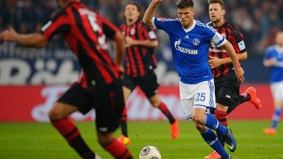 Клаас-Ян Хунтелаар (справа)