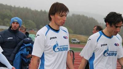 Футболисты «Сахалина»