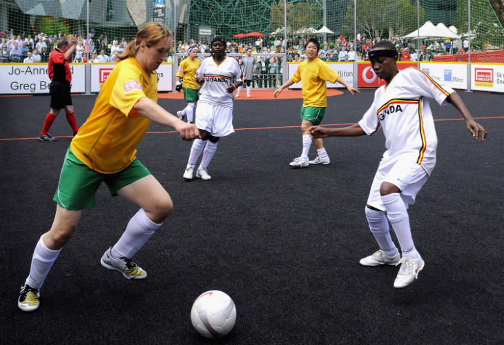 Матч между женскими командами Австралии и Уганды