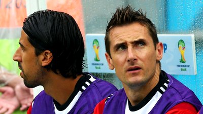 Сами Хедира и Мирослав Клозе начнут встречу с алжирцами на скамейке запасных
