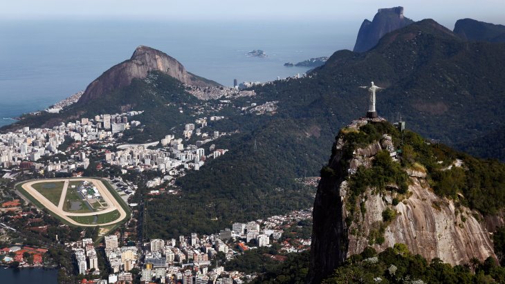 Статуя Христа-Искупителя в Рио окрасилась в цвета немецкого флага