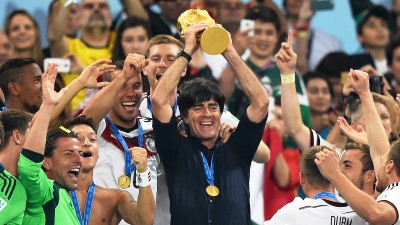 Йоахим Лёв с Кубком мира