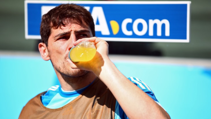 Икер Касильяс