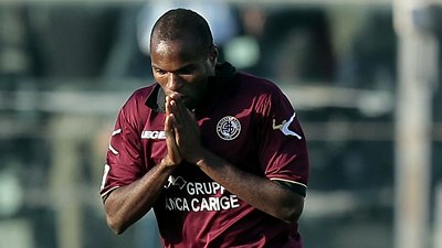 Инносент Эмегара