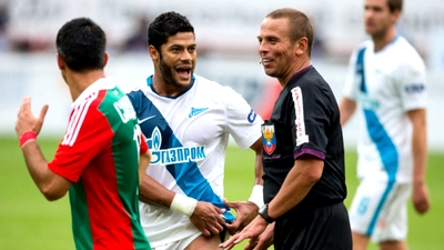 Халку досталось по ноге в матче с «Локомотивом»