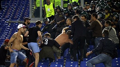 Драка на стадионе в Риме