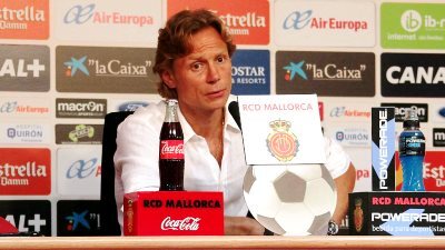 Валерий Карпин