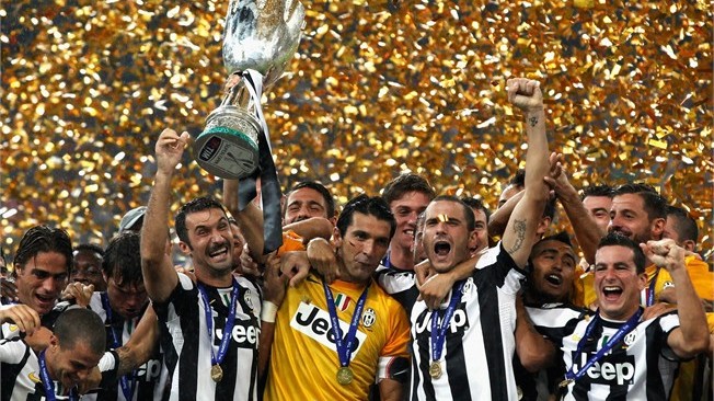 «Юве» и «Наполи» сыграют вдали от дома