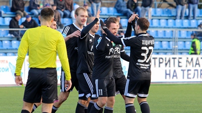 Футболисты «Тосно»