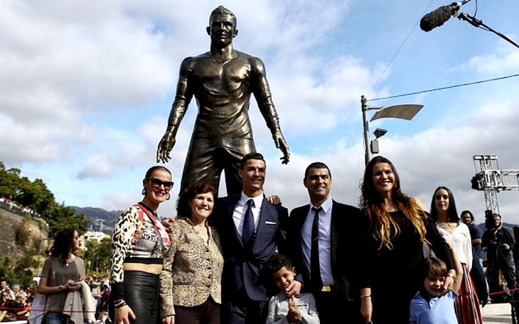 Роналду посетил церемонию в Мадейре