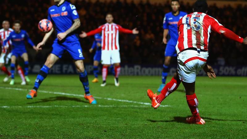 Виктор Мозес