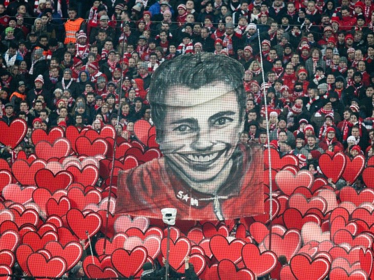 Болельщики почтили память своего друга