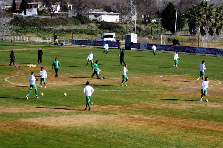 Многие клубы ПФЛ могли бы позавидовать такому испорченному газону