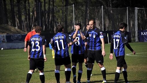 Футболисты «Шинника»